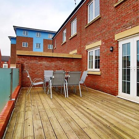 Delft - Spacious Home, High Speed Wi-Fi, Free Parking, Terrace سويندون المظهر الخارجي الصورة